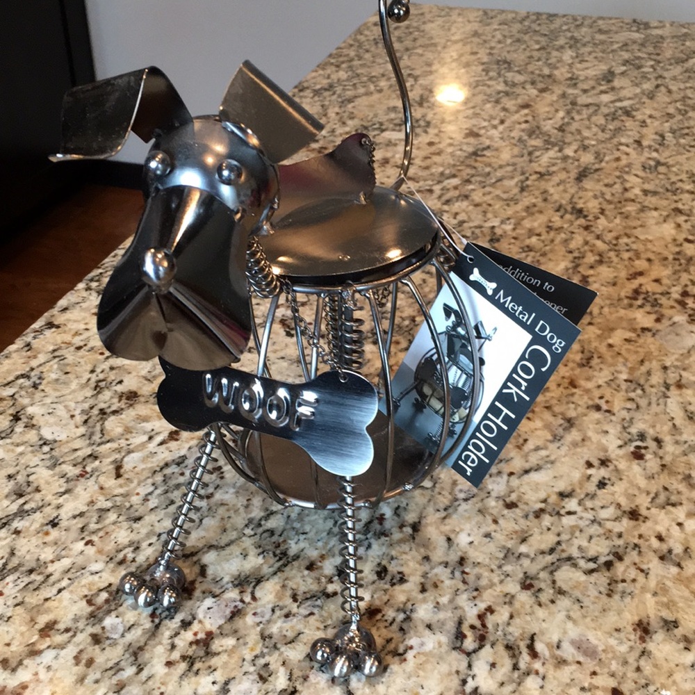 Metal Dog Cork Holder